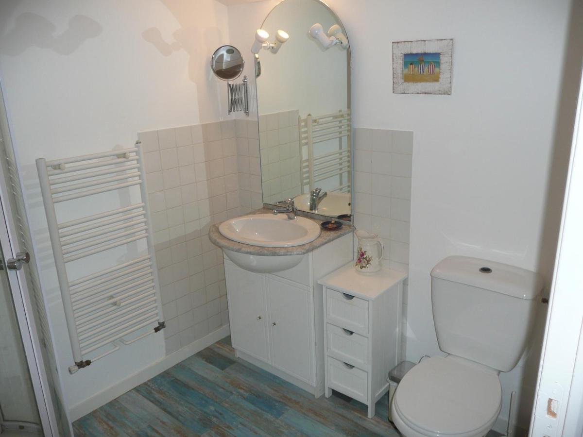 Maison Blanc Bed and Breakfast Gibourne Buitenkant foto