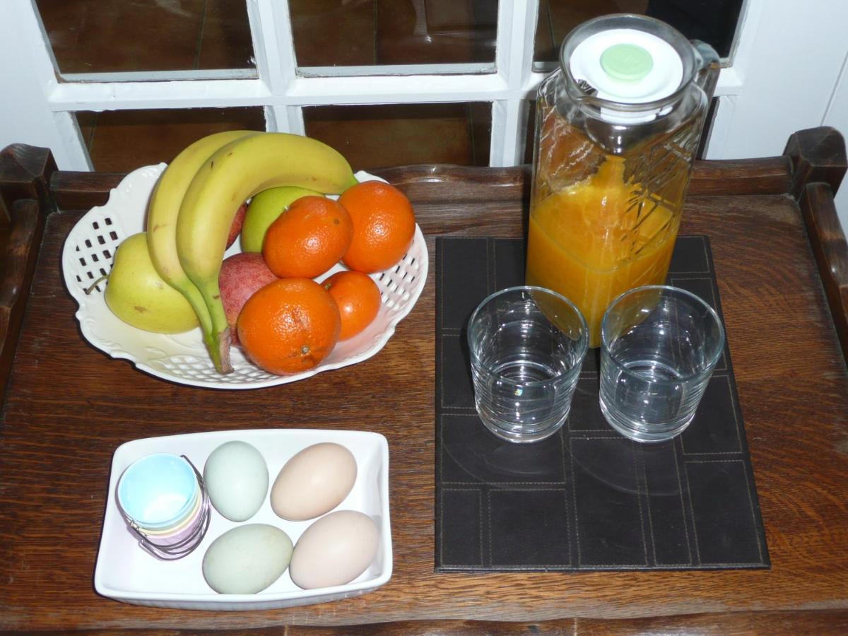 Maison Blanc Bed and Breakfast Gibourne Buitenkant foto