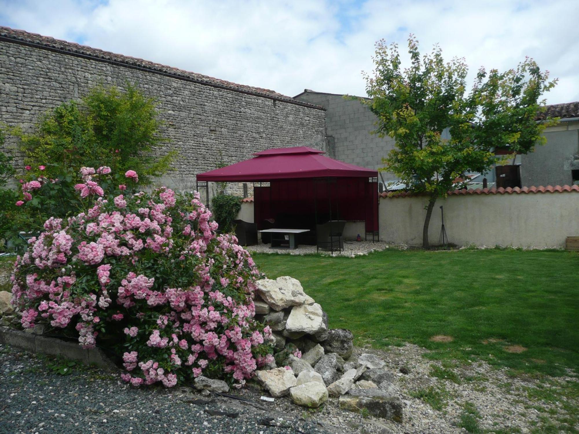 Maison Blanc Bed and Breakfast Gibourne Buitenkant foto